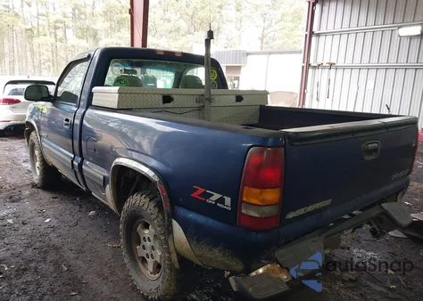 2002 Chevrolet Silverado 1500 Ls z USA, uszkodzony, nr VIN 1GCEK14V22Z201375